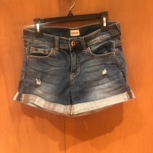 Sneakpeek Cuffed Jean Shorts- size small